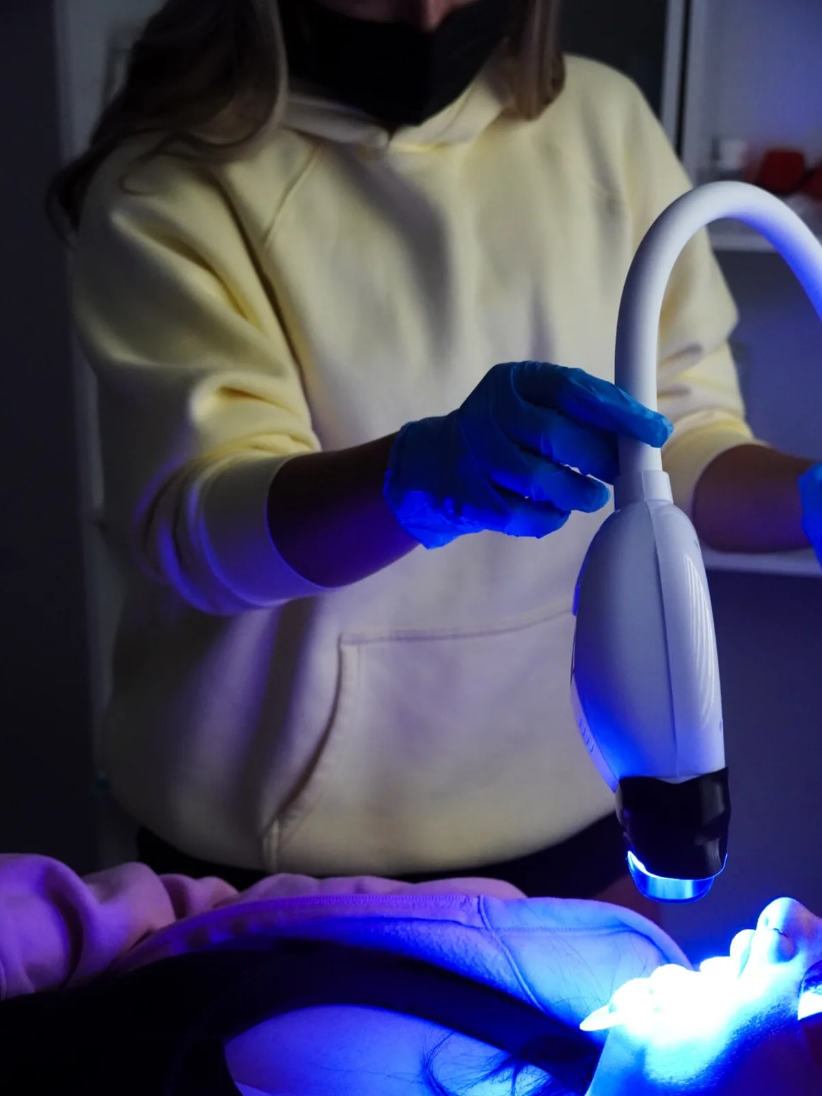 LED whitening lamp in position at ProElite Aesthetics